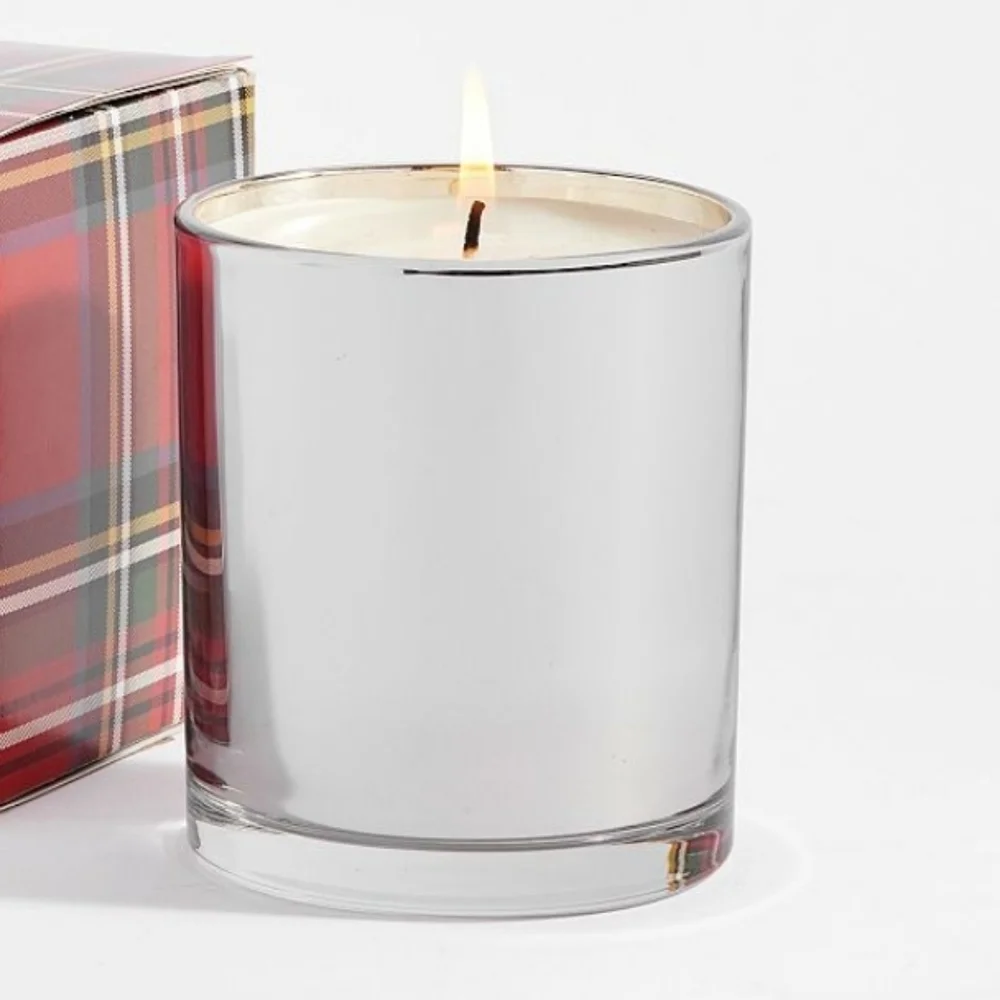 POTTERYBARN SNOW BERRY SCENT COLLECTION,TYPE LARGE CANDLE-22 OZ.,RETAIL $59.00
